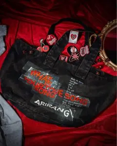 超貴重】BTS 限定トートバッグ ARIRANG ニューヨーク - メルカリ