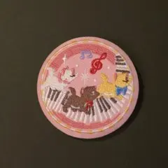 刺繍缶バッジ おしゃれキャット ディズニー