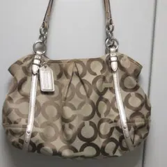 大幅お値下げ！COACHショルダーバッグ