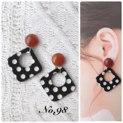大ぶりドットピアス ハンドメイド  樹脂ピアス イヤリング対応