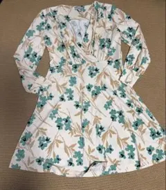 花柄ラップドレス 長袖 ホワイト・グリーン・ベージュ