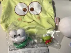 サンリオ けろけろけろっぴ ふわふわFACE台形ポーチ まるまるゆきだるま