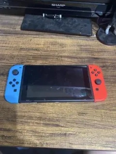 任天堂 Switch 本体+ジョイコン