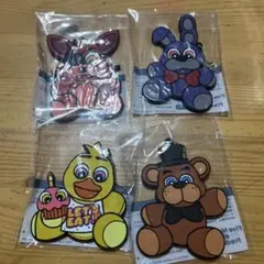 Five Nights at Freddy′s ラバーキーホルダー 4種 ×10 Five Nights at Freddy′s ラバーキーホルダー 4種 ×10 - メルカリ
