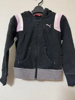 PUMA パーカー 黒 ピンク