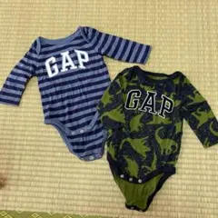 GAPロンパースセット