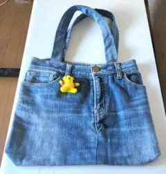 Item thumbnail for item 86e522d6-6801-4ca9-a050-ddf83c547680