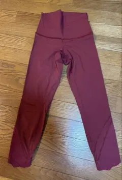 LULULEMONバーガンディ ハイウエスト ヨガパンツ