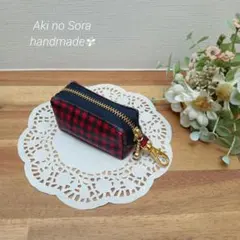 ミニキャラメルポーチ　ラミネート　ファミリアチェック