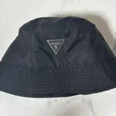 GUESS ブラック バケットハット