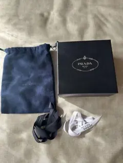 PRADA ギフトボックス ネイビー