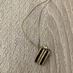ゴールドカラー レクタングルモチーフ ネックレス　オニキスのサムネイル