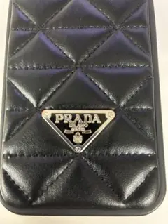 ※正規品プラダのスマホケースです