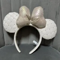 ディズニー カチューシャ ホワイト キルティング スパンコール パール