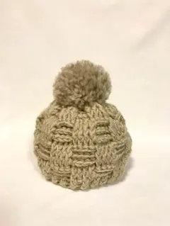 ポンポン付きベビーニット帽