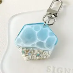 海レジン　キーホルダー　ハンドメイド　キーリング　チャーム　波　海の砂