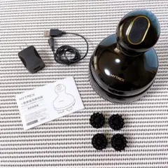 Item thumbnail for item f0121882-503b-4d4e-b70a-ed9335ab8327