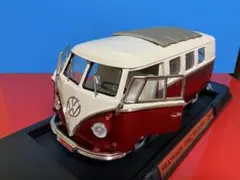 ロンドンで購入のレトロ ・ブリキ製サーフボード付1963年型ワーゲン