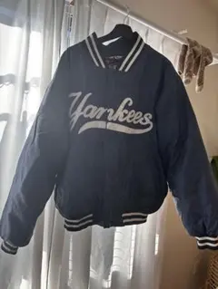 Majestic MLB ニューヨークヤンキース スタジャン ネイビー中綿