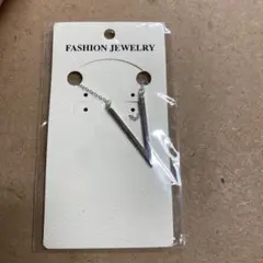 シルバー V字型 ネックレス