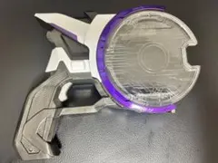 仮面ライダーギーツ　プレミアムDX メモリアルレーザーレイズライザー(修正前)