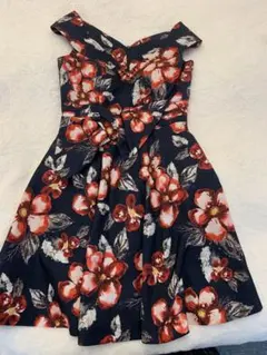 フラワープリント オフショルダードレス