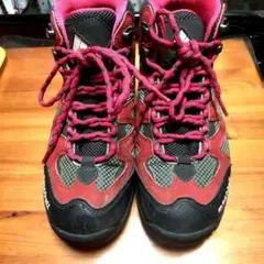 Item thumbnail for item cd76a550-ef46-43a6-a103-475c05a42798