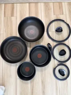 【タイムセール】ジャンク品　T-fal フライパン 鍋 蓋 セットのサムネイル