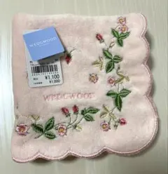 新品未使用　WEDGWOOD ワイルドストロベリー タオルハンカチ ピンクのサムネイル
