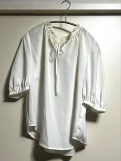 【即決可能】リボン付き ホワイトシャツ 半袖 中古