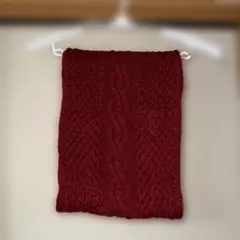 赤 ケーブル編み スヌード
