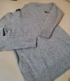 UNIQLO　 Vネック ウール混紡 セーター 長袖　Mサイズ