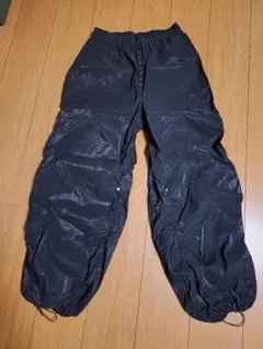 JEANASIS　グロッシー　パラシュートパンツ　ブラック