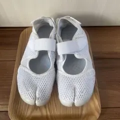 NIKE メッシュ ホワイトスニーカー　エアリフト　26センチ