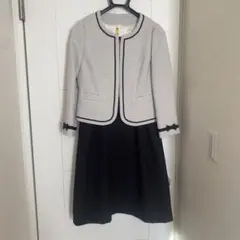 お値下げ　フォーマル セレモニースーツ グレーと黒　９号