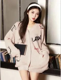 Darich 刺繍入りベージュカーディガン