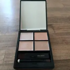 DECORTÉ トーン＆フラット パーフェクティング パレット 01
