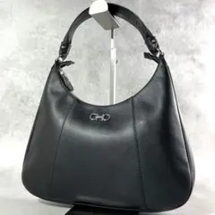 【極美品✨】フェラガモ ホーボー ダブルガンチーニ ワンショルダー バッグ 黒