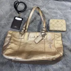 Coach ゴールド トートバッグ 、パスケース＆財布
