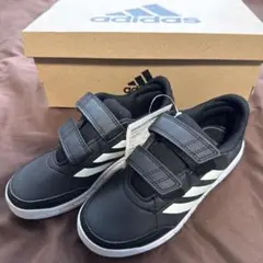 adidas アディダス 20センチ　スニーカー