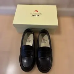 数回使用のみ　HARUTA KIDS フォーマルシューズ 黒　19cm