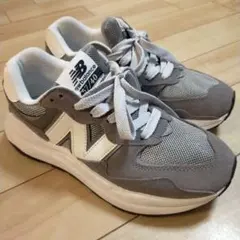 New Balance 574 グレー/ホワイト スニーカー　サイズ25cm♡♡