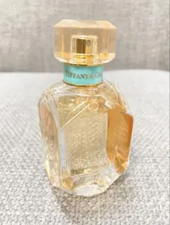 Tiffany & Co. 香水 ホワイトオーク ブラックカラント Tiffany & Co. 香水 ホワイトオーク ブラックカラント - メルカリ