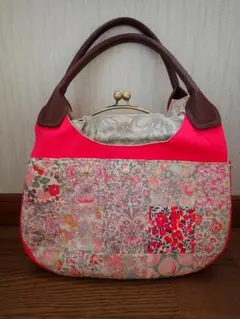 【お出かけが楽しくなるがま口バッグ】リバティプリント*コロンと可愛い*収納力抜群