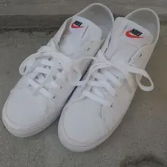 NIKE コートレガシー スニーカー　白 ホワイト キャンバス