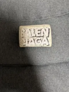 バレンシアガ　BALEN CIAGA折り畳み財布のサムネイル
