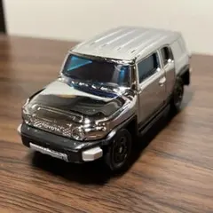 トミカ　トヨタ FJ クルーザー　銀メッキバージョン　アトラクション　非売品のサムネイル