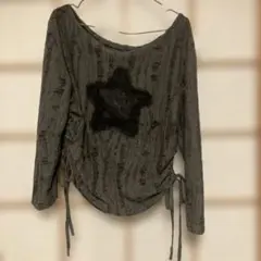 ダークグレー 星形装飾 長袖トップス