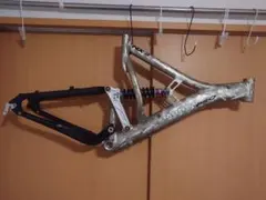 美品 Commencal Supreme DH 世界選手権記念フレーム アクスル - メルカリ