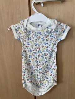 プチバトー　12m ７４センチ　花柄ロンパース（クリーム色）